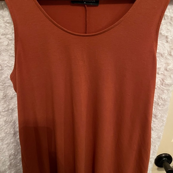 Boutique Tanktop - Picture 4 of 5